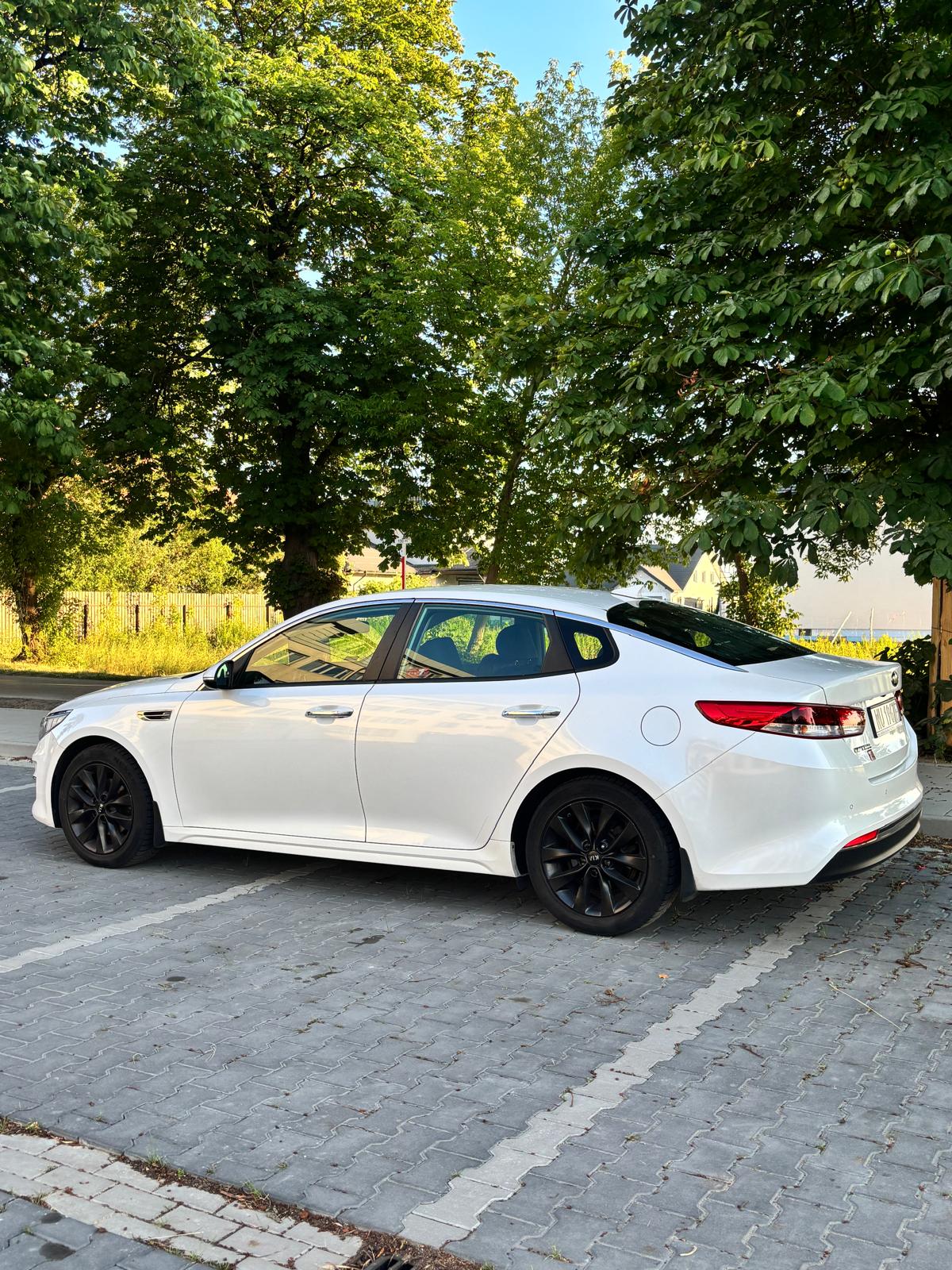 Kia Optima 2.0 salon polska