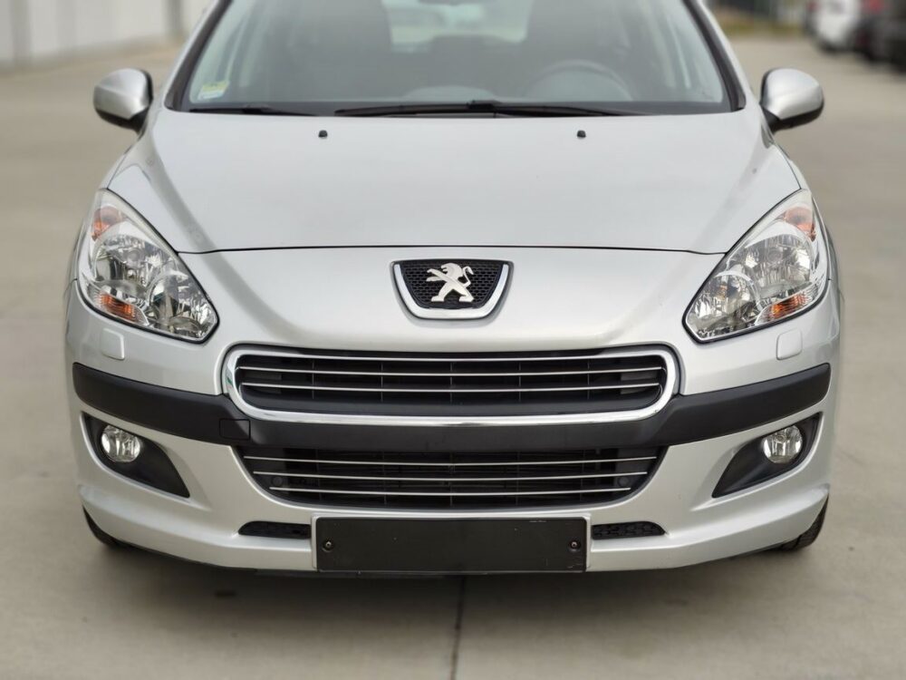 montaż zderzaka przedniego Peugeot